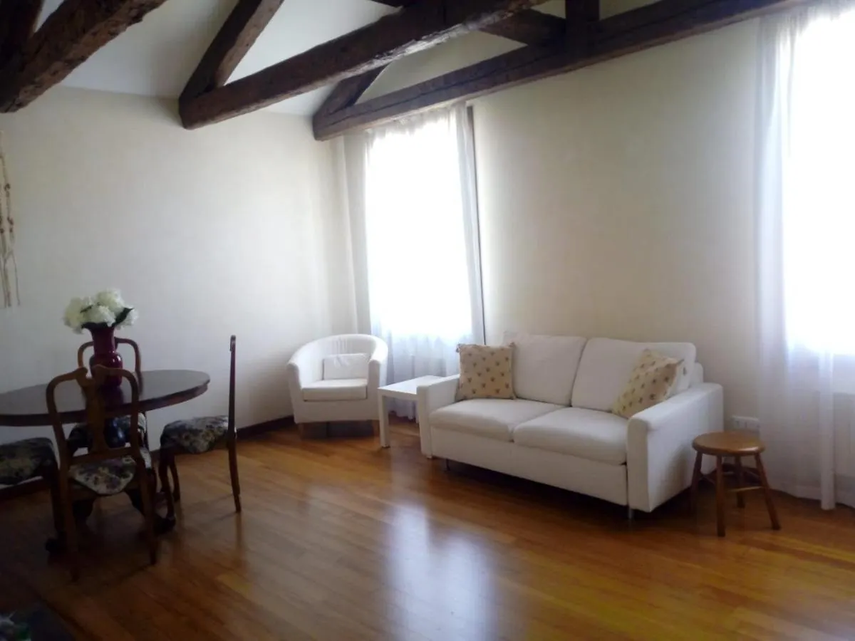 Ferienwohnung La Mansarda Venedig Apartment